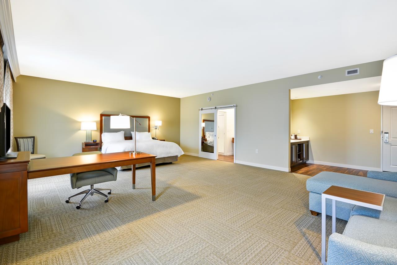 Hampton Inn & Suites Charleston Airport - thumb 15