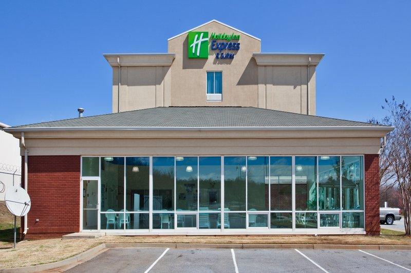 Holiday Inn Express & Suites I-26 & Us 29 At Westgate Mall - thumb 34