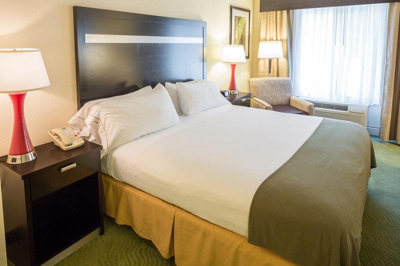 Holiday Inn Express & Suites I-26 & Us 29 At Westgate Mall - thumb 26