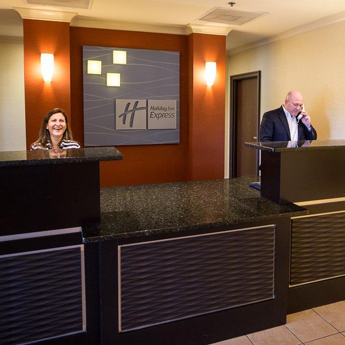 Holiday Inn Express & Suites I-26 & Us 29 At Westgate Mall - thumb 21