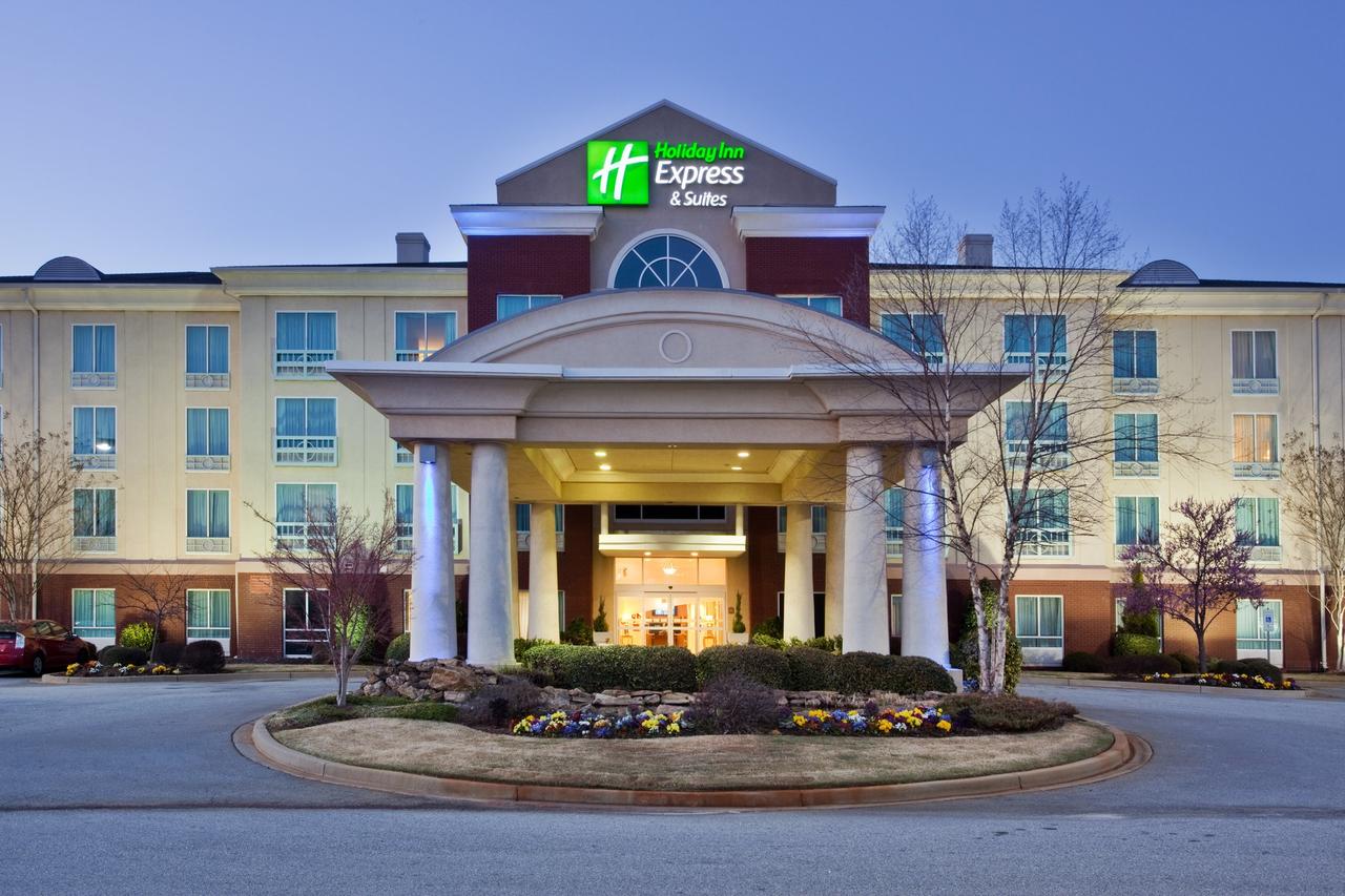 Holiday Inn Express & Suites I-26 & Us 29 At Westgate Mall - thumb 1