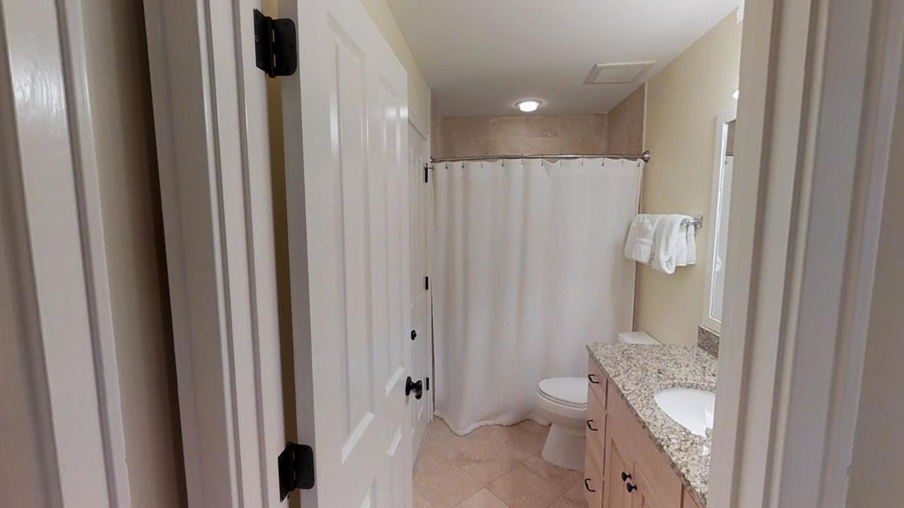 4581 Parkside Villa - thumb 17