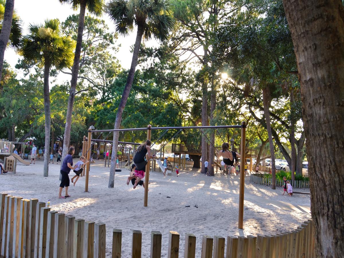 Cutter Court Villa 908 Sea Pines - thumb 9