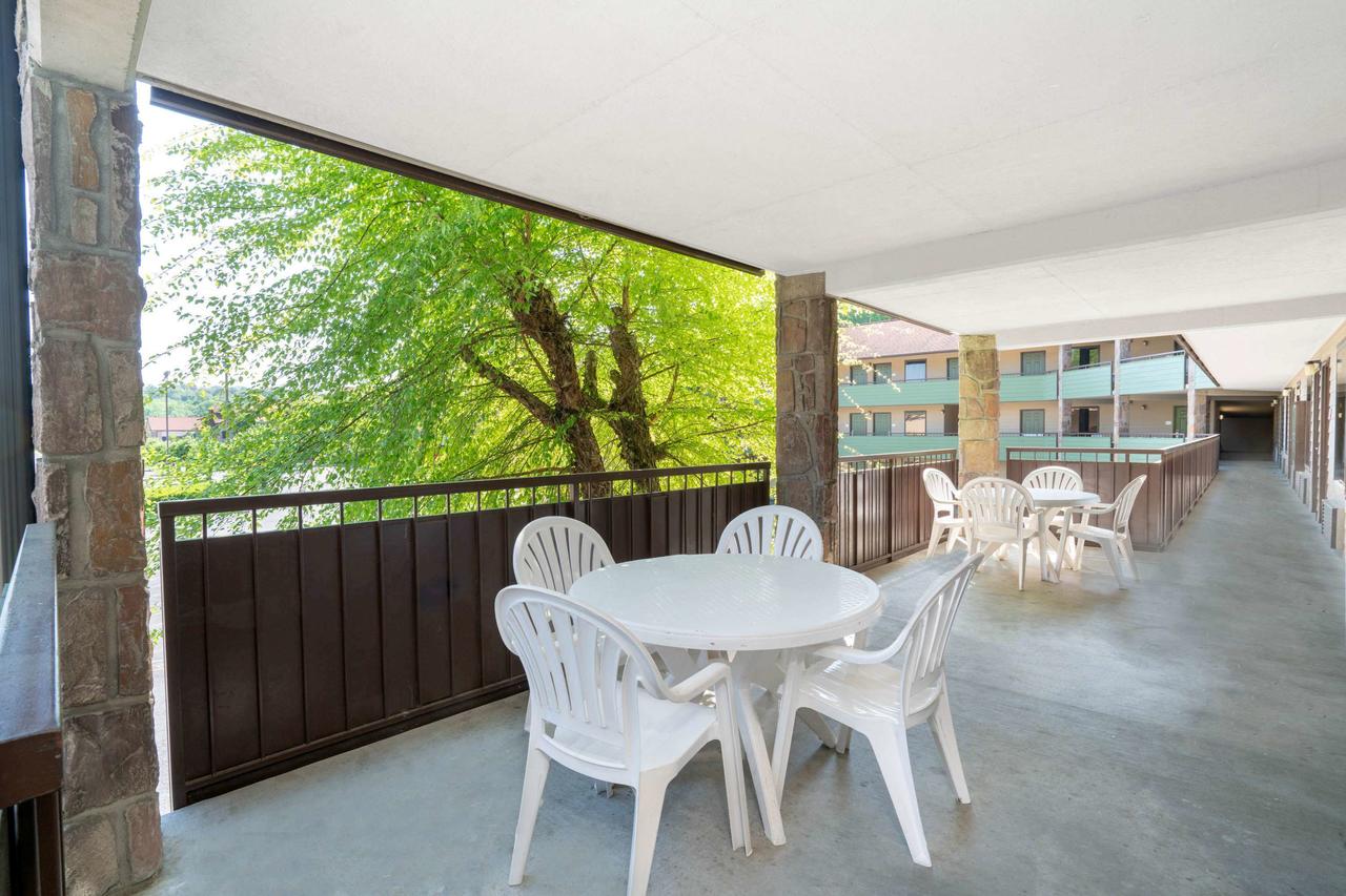 Evergreen Smoky Mountain Lodge & Convention Center - thumb 37