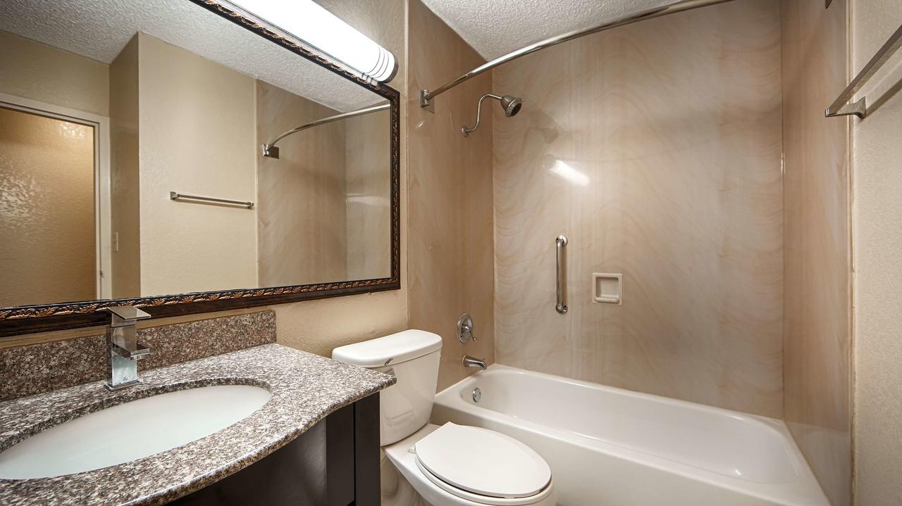Best Western PLUS Downtown/Music Row - thumb 38
