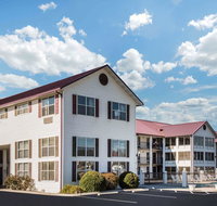 Super 8 by Wyndham Sevierville Riverside - Accommodation Los Angeles
