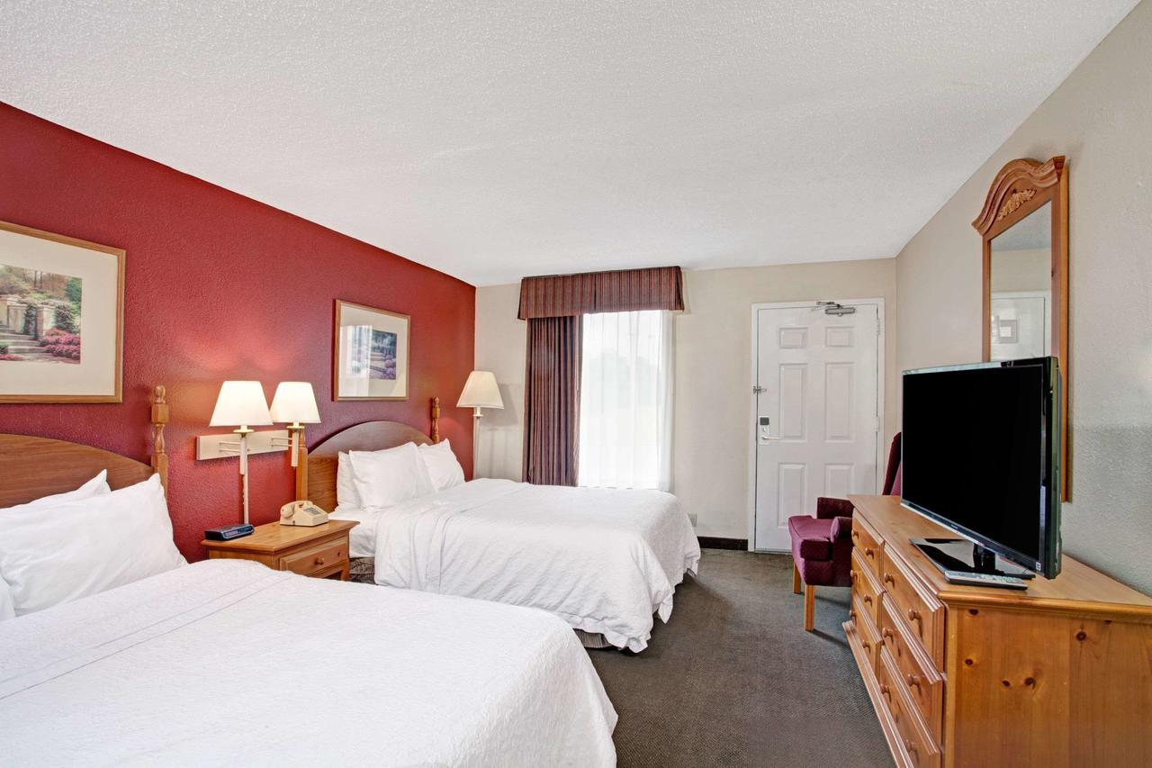 Days Inn & Suites By Wyndham Collierville Germantown Area - thumb 1