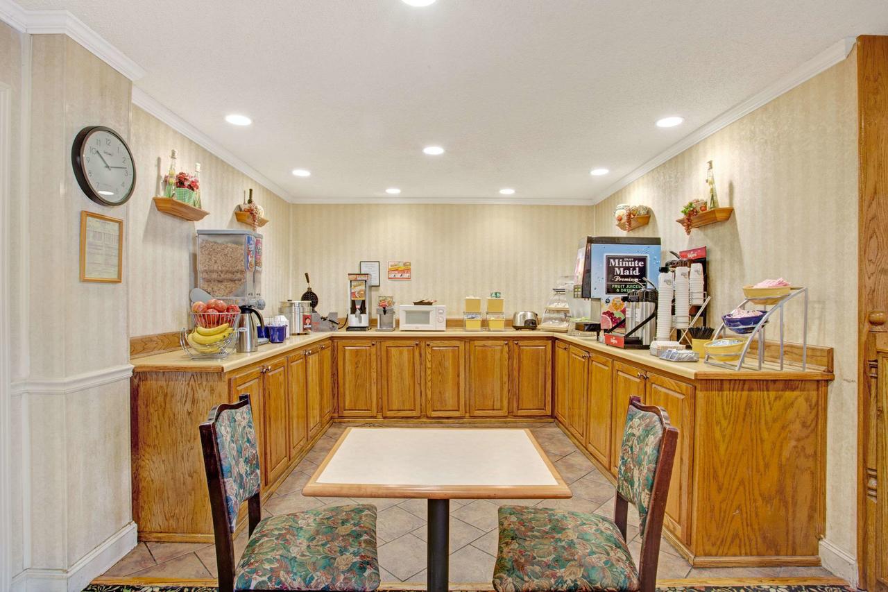 Days Inn & Suites By Wyndham Collierville Germantown Area - thumb 8