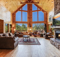 Big Bear Lodge 5 Bedrooms View Hot Tub Privacy Jacuzzis Sleeps 26 - Accommodation Los Angeles