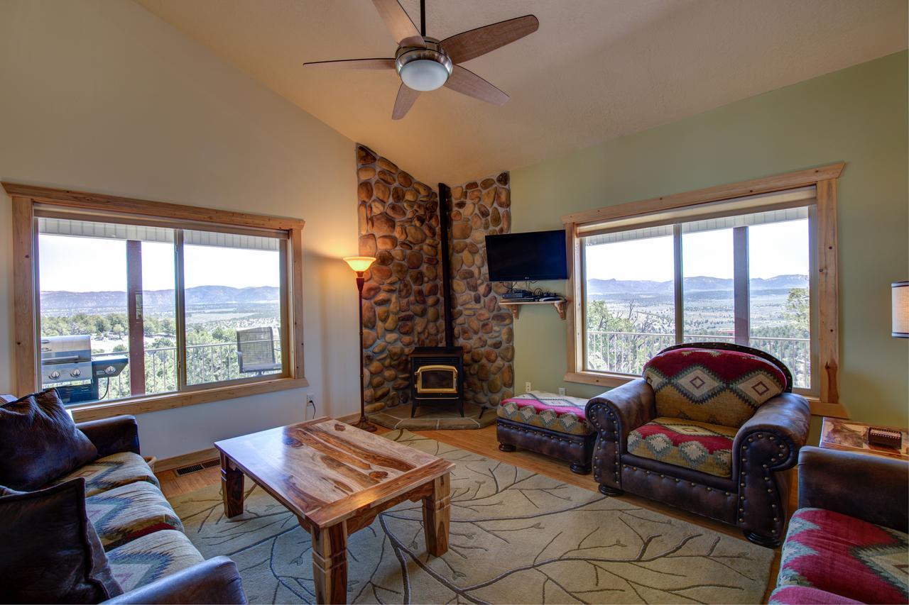 Ridgetop Hideaway - thumb 2