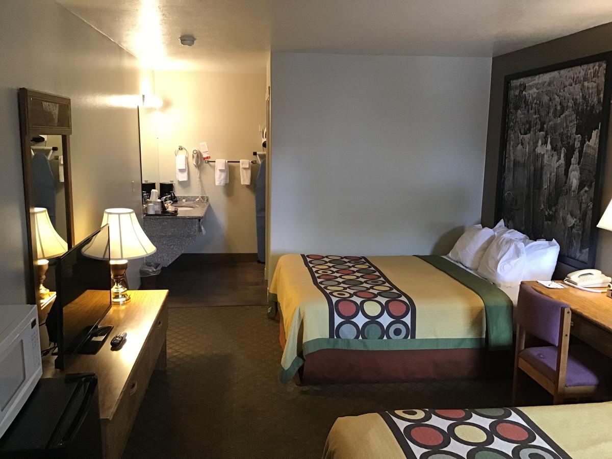 Super 8 By Wyndham Hurricane Zion National Park - thumb 36
