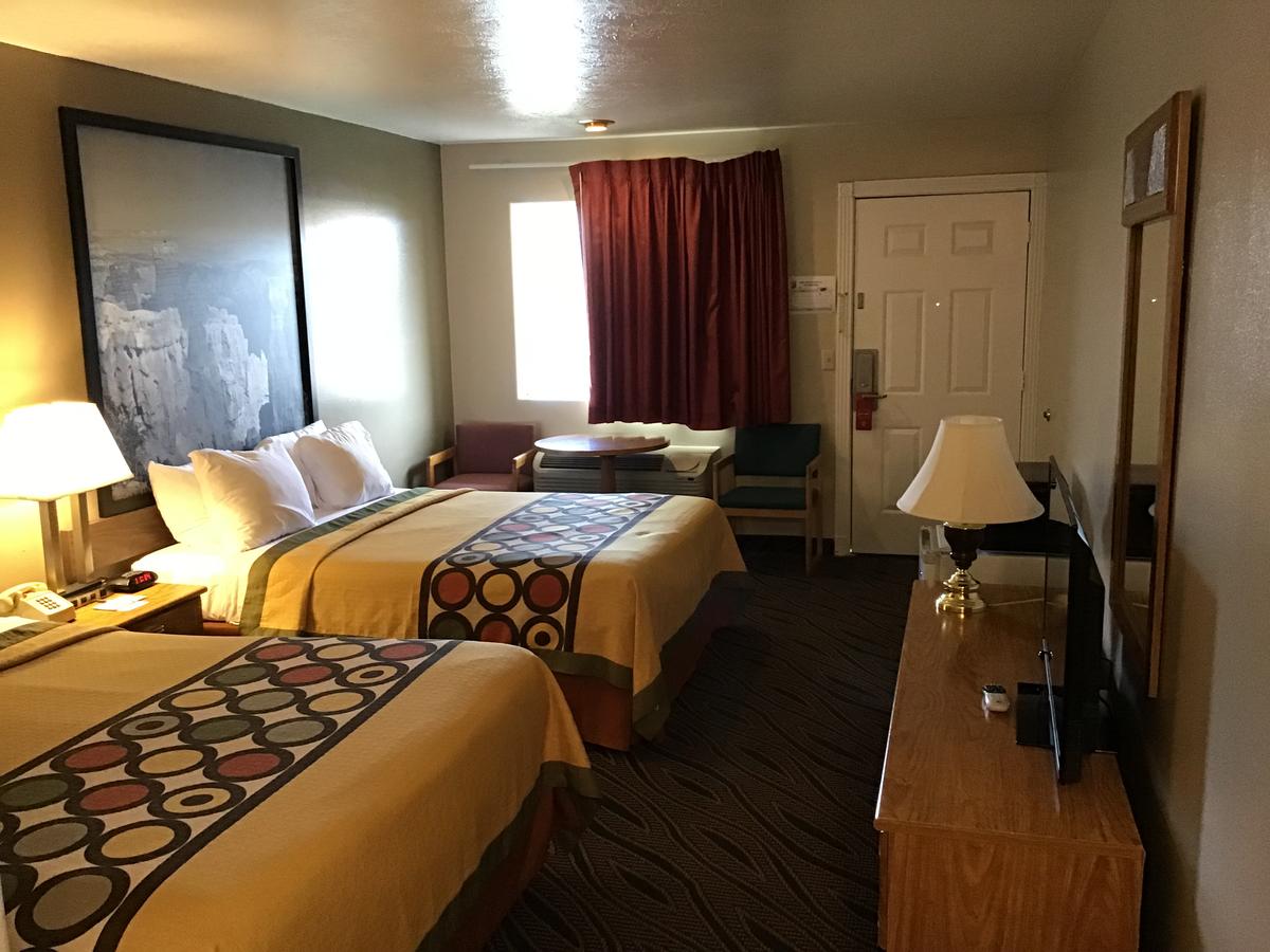 Super 8 By Wyndham Hurricane Zion National Park - thumb 1