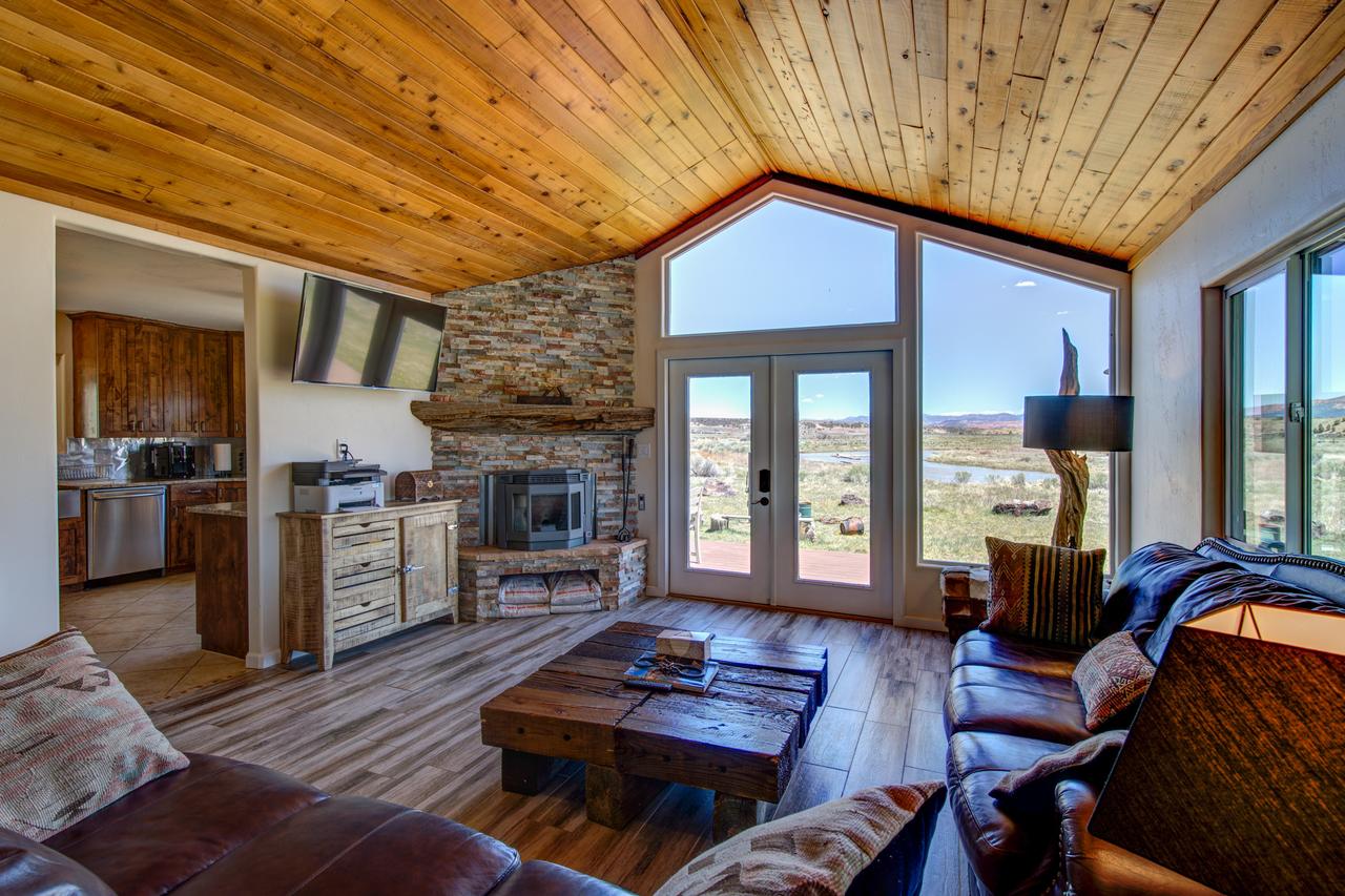 Sevier River Retreat - thumb 2