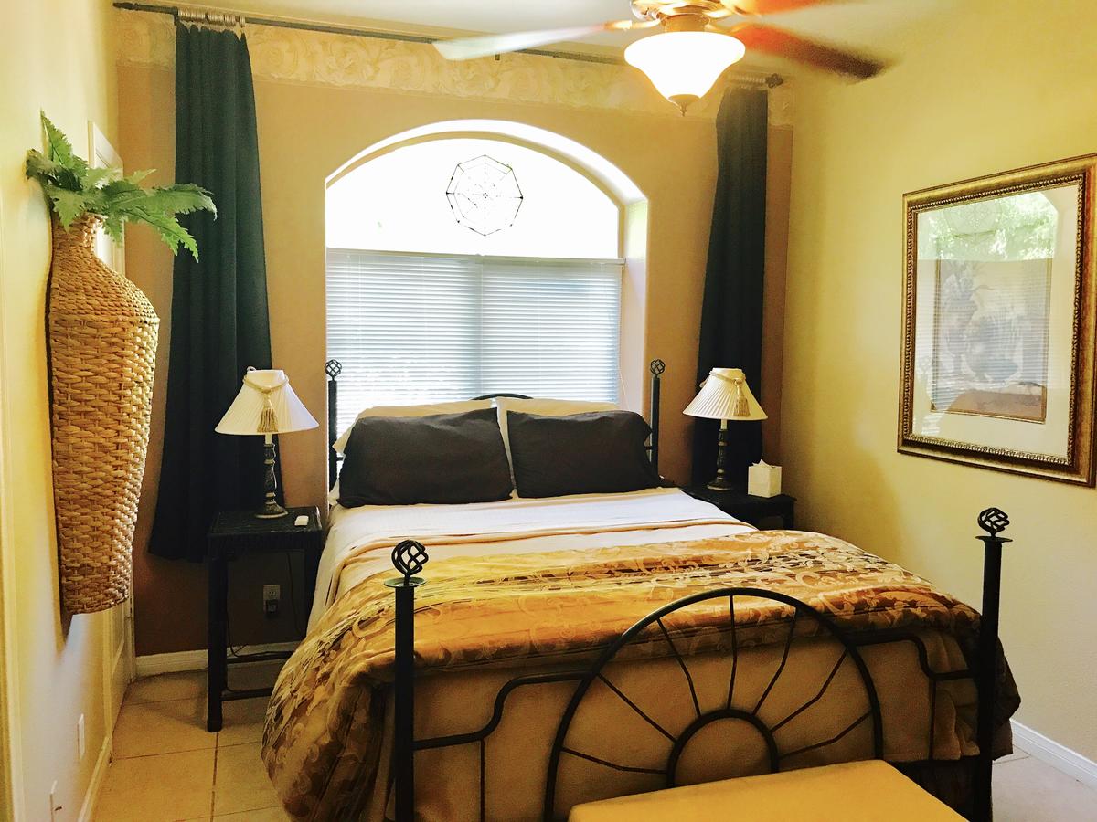 Pa'rus Room At The Desert Thistle Inn - thumb 0
