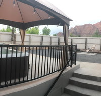 Baristas Suite THEMED apt. Near ZION Private HOT TUB - Accommodation Los Angeles