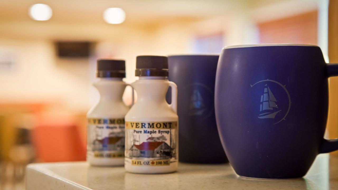 Best Western Plus Windjammer Inn & Conference Center - thumb 28