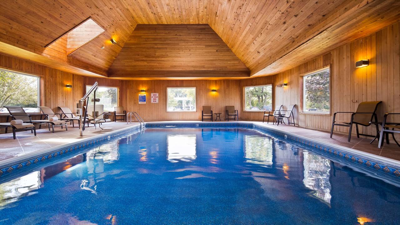 Best Western Plus Windjammer Inn & Conference Center - thumb 29