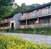 Lotus Mountain Retreat - Accommodation Los Angeles