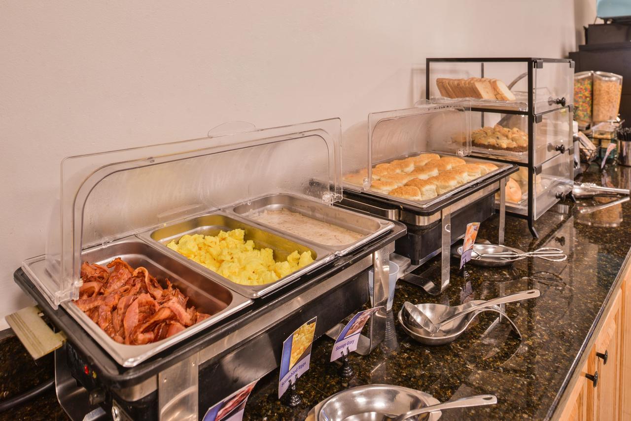 Best Western Plus Holiday Sands Inn & Suites - thumb 7