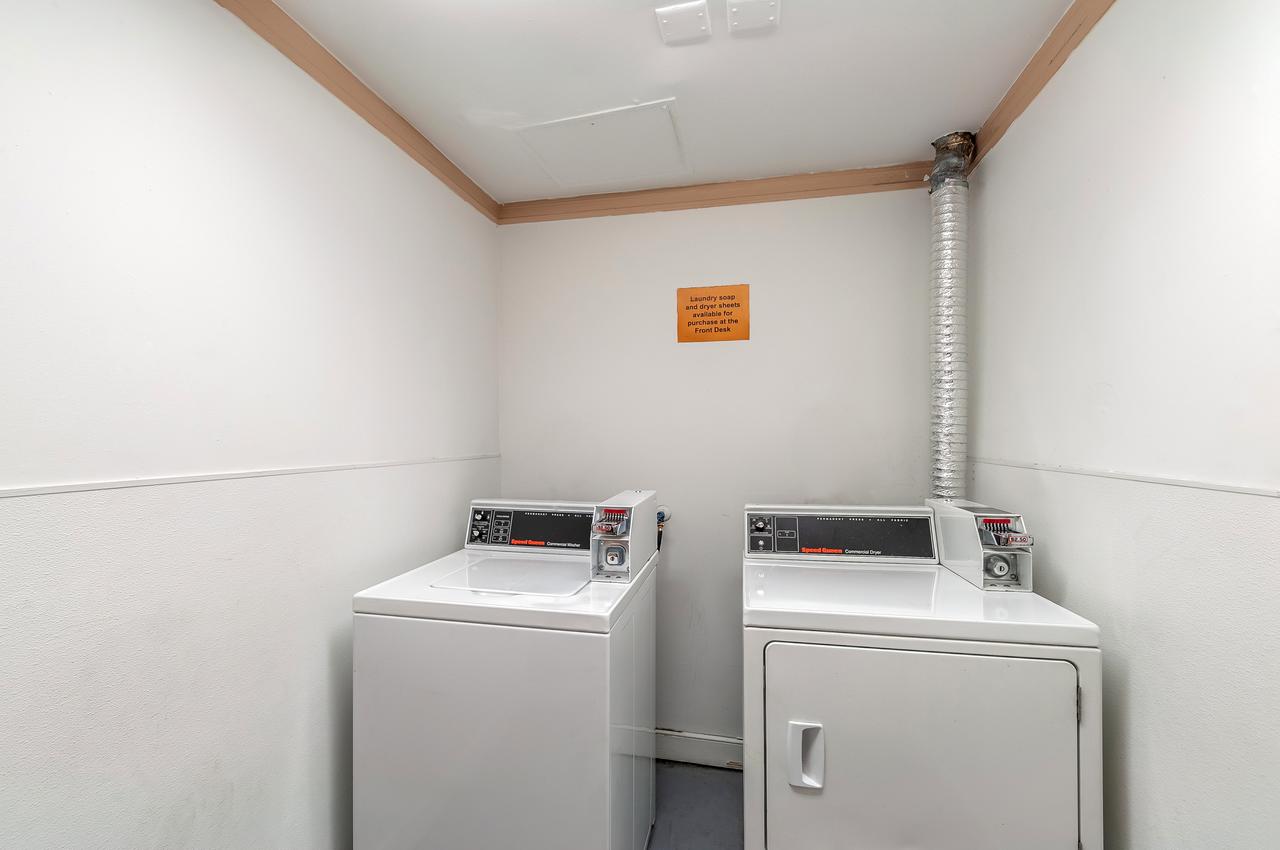 Red Lion Hotel Rosslyn Iwo Jima - thumb 10