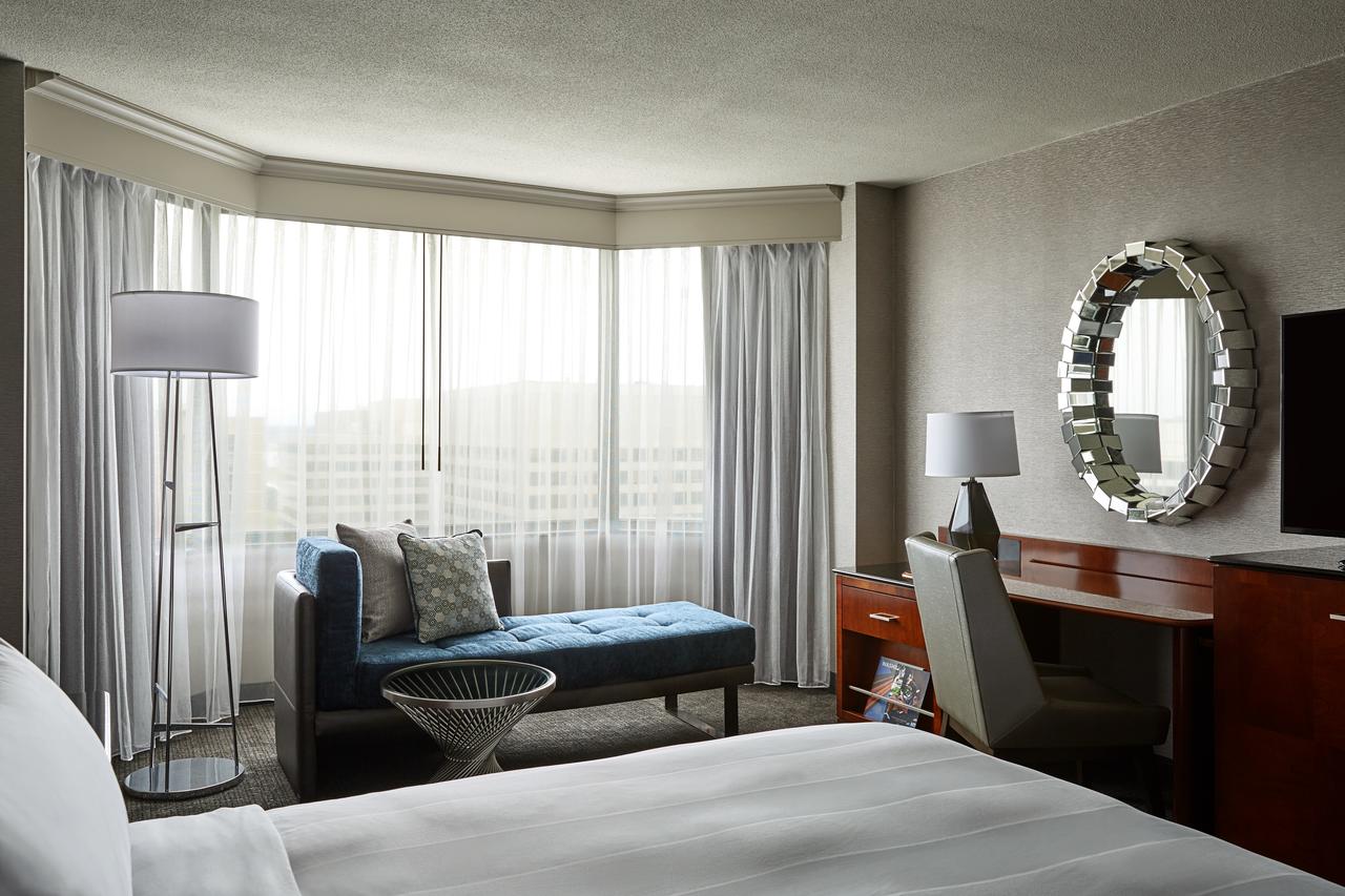 Crystal Gateway Marriott - thumb 3