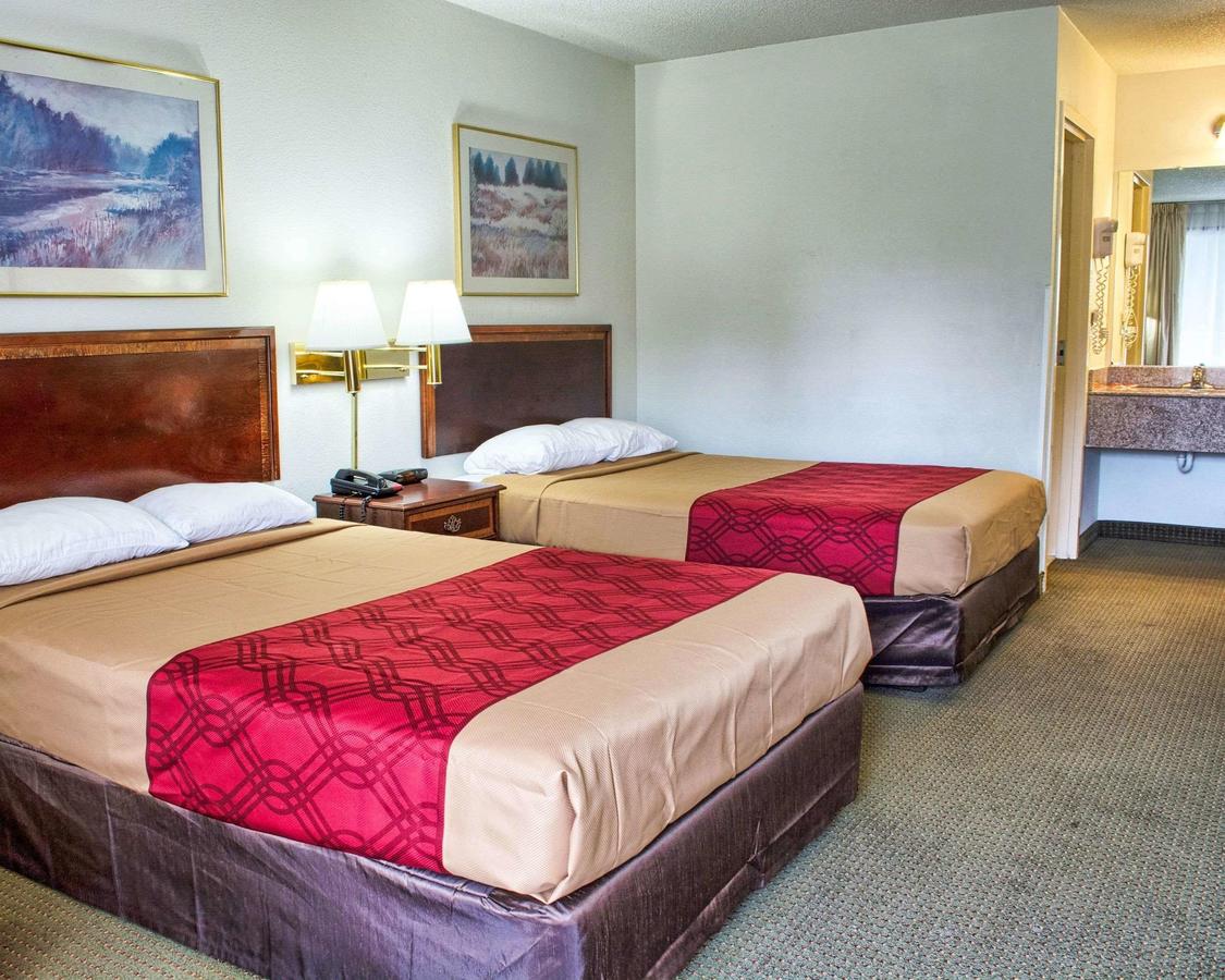 Econo Lodge Richmond - thumb 17