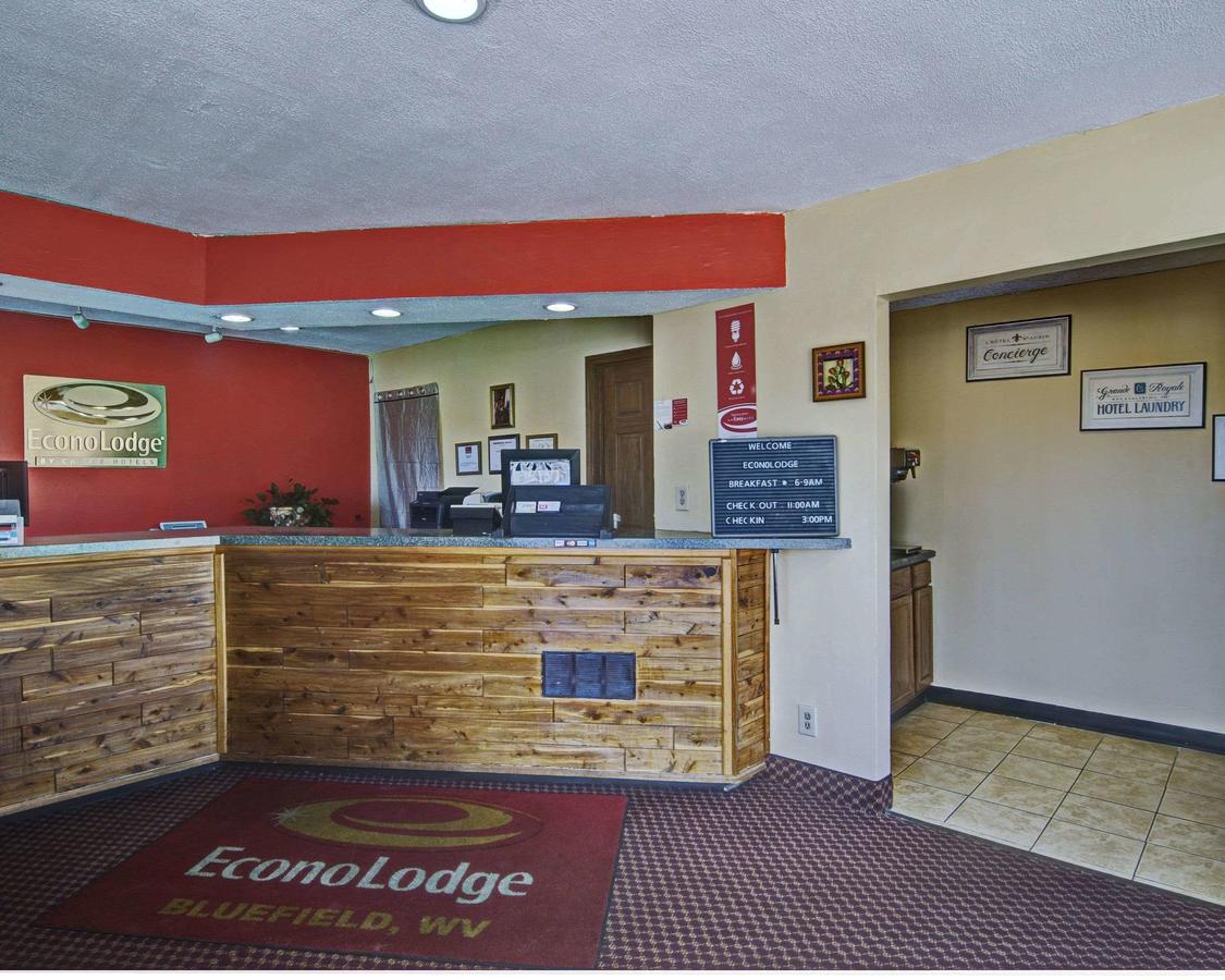 Econo Lodge Near Bluefield College - thumb 6