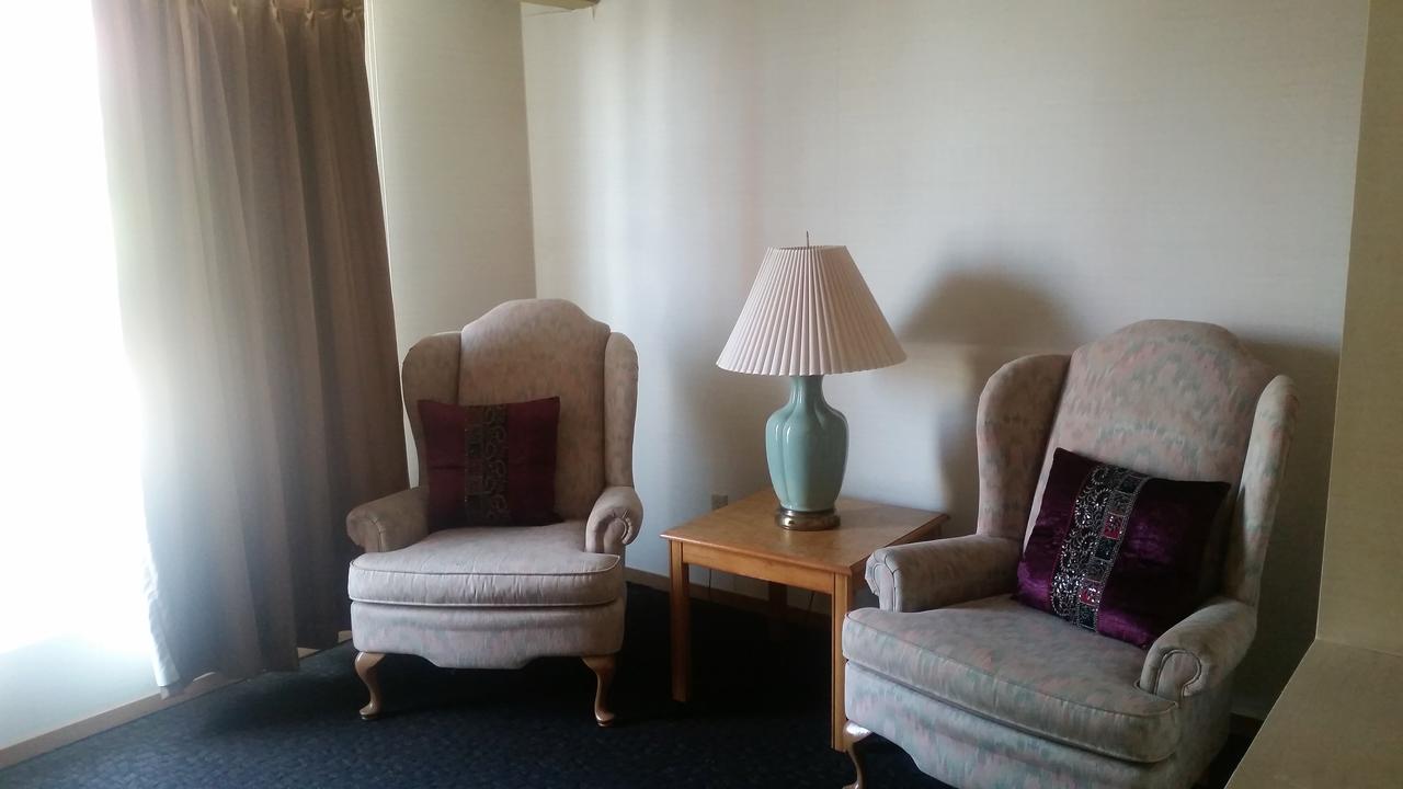 Totem Lake Hotel - thumb 31