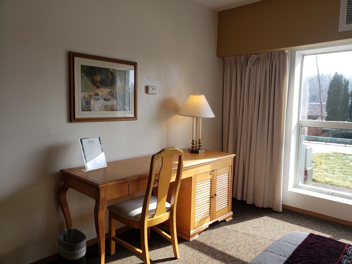Totem Lake Hotel - thumb 28
