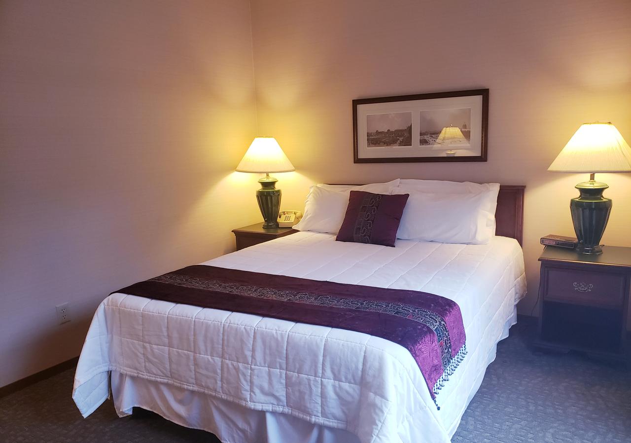 Totem Lake Hotel - thumb 23