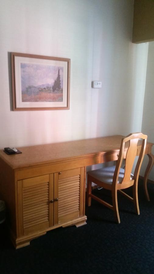 Totem Lake Hotel - thumb 32