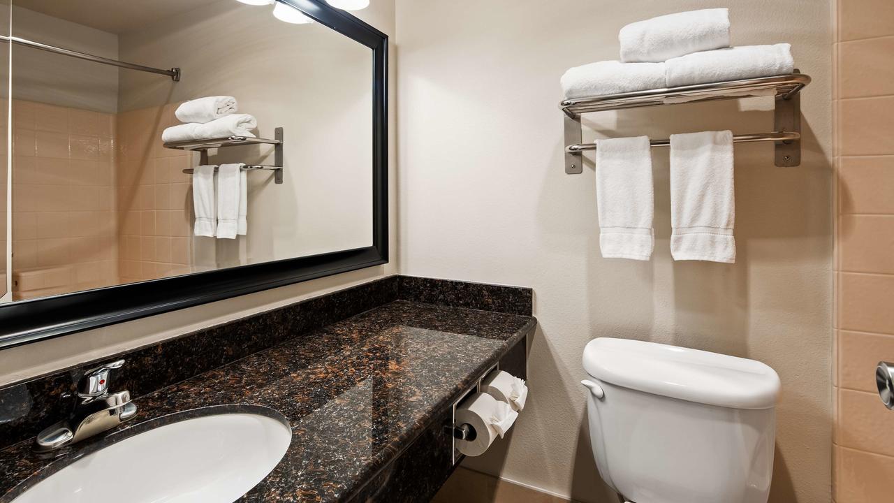 Best Western Alderwood - thumb 35
