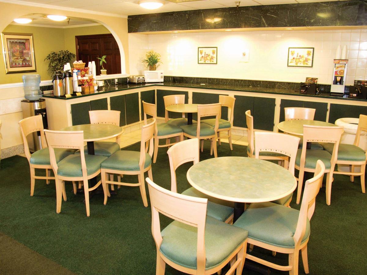 La Quinta Inn By Wyndham Lynnwood - thumb 22