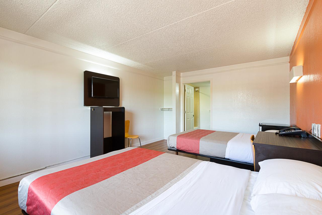 Motel 6 Seattle North - Kirkland - thumb 10