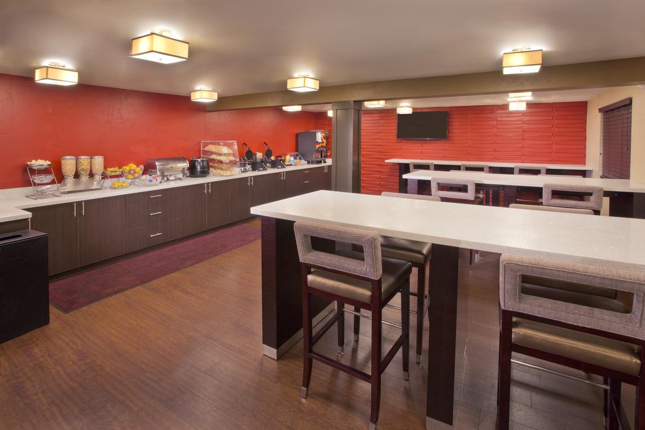 Red Lion Inn And Suites Federal Way - thumb 5