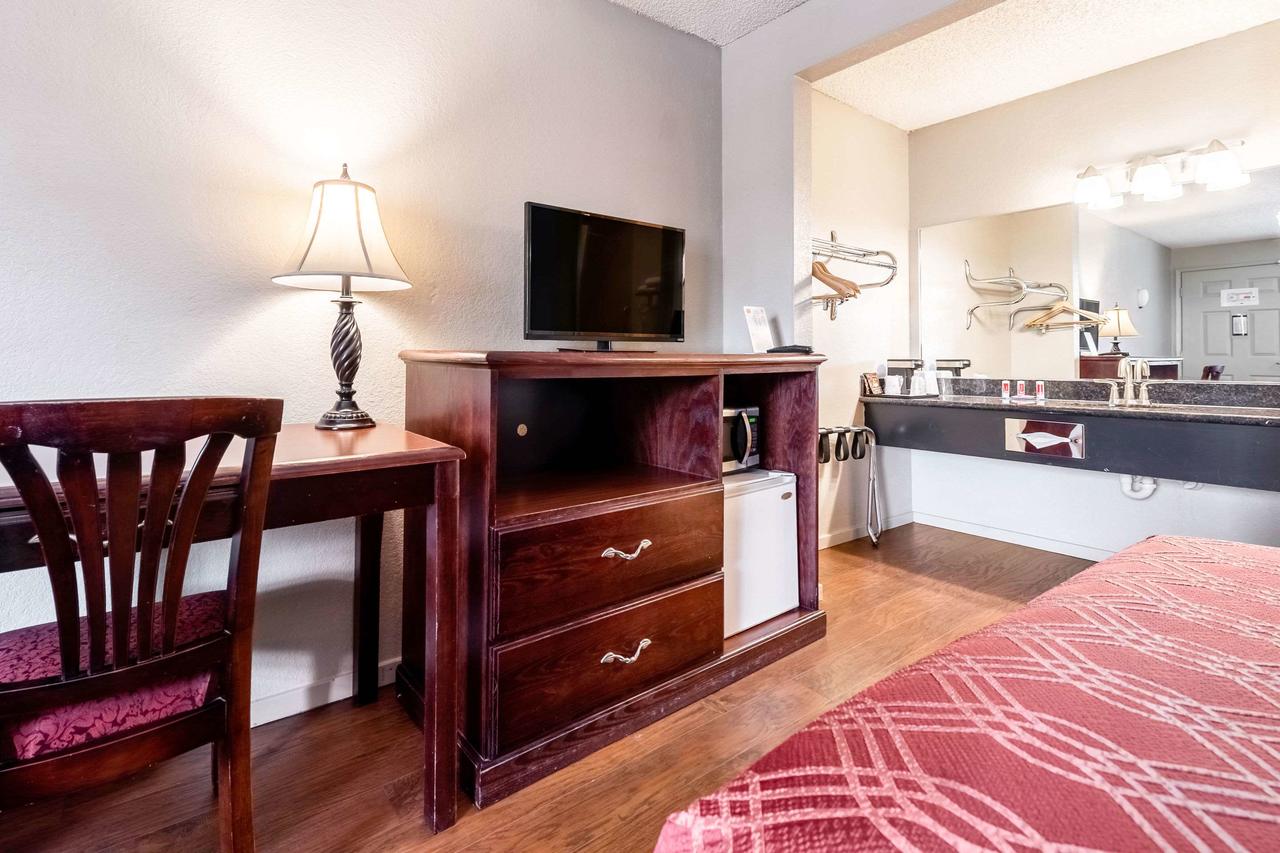 Econo Lodge Renton/ Bellevue - thumb 20