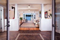 Ny Keyport Accommodation Los Angeles