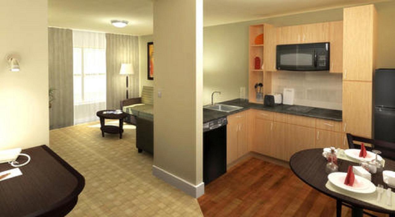 Ledgestone Hotel - thumb 2