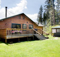 Cedar Cabin on the Creek - Accommodation Los Angeles