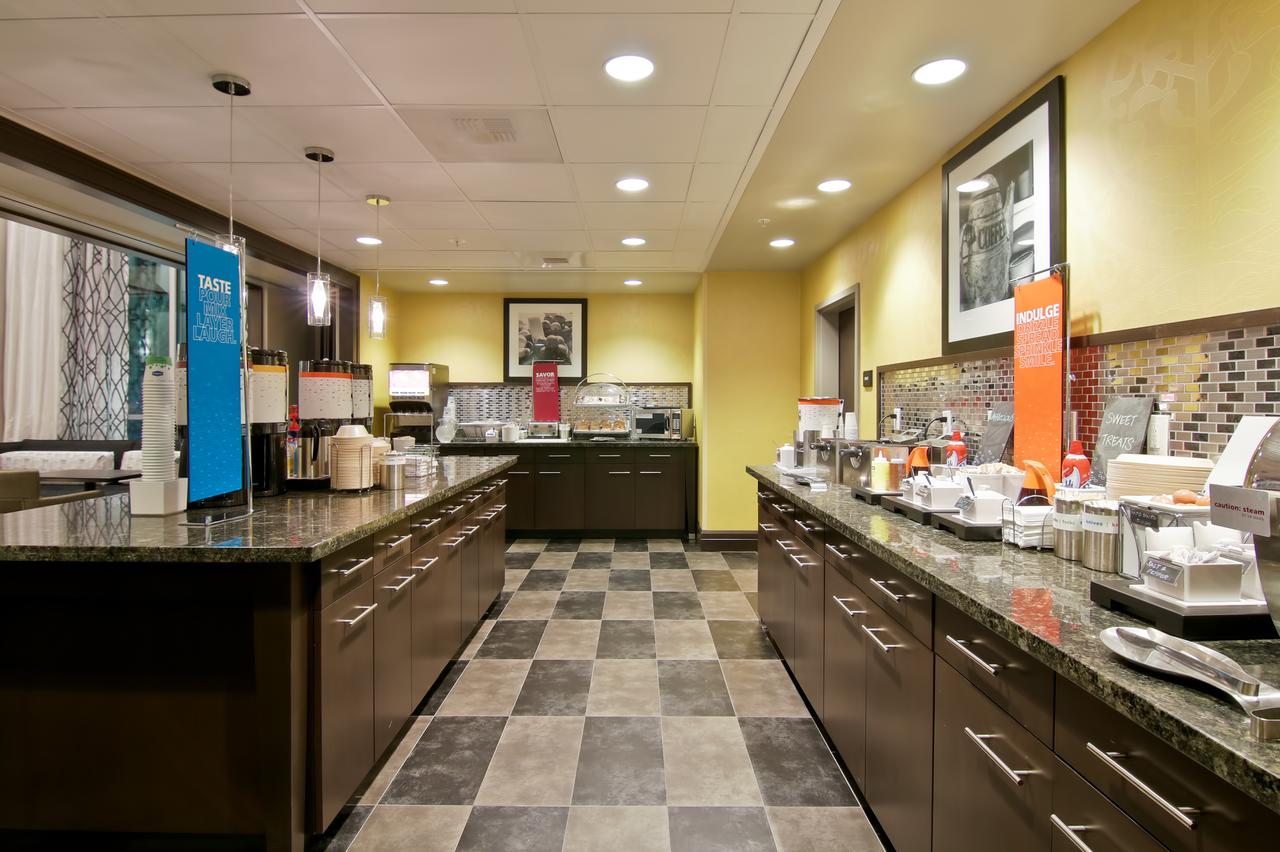 Hampton Inn & Suites Bellevue Downtown/Seattle - thumb 20
