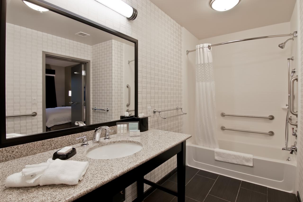 Hampton Inn & Suites Bellevue Downtown/Seattle - thumb 35