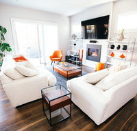 The Highland House - Accommodation Los Angeles