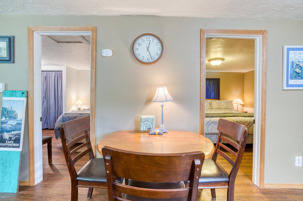 Long Beach Woodland Chalet - thumb 9