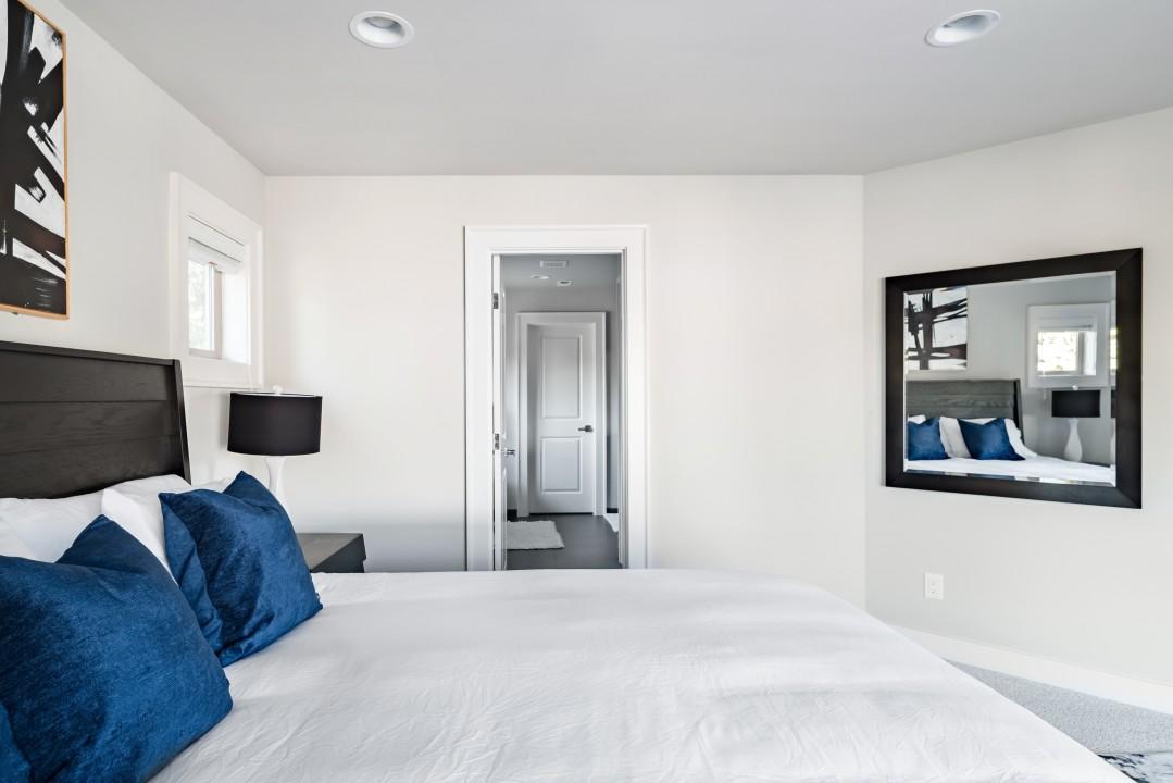 The Highland House-5 Bed/3bath Sleeps 4 To 16, Central Location! - thumb 33
