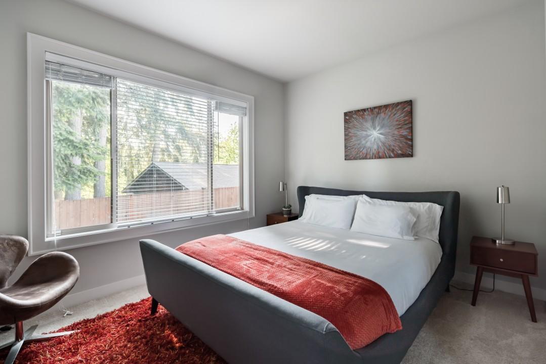 The Highland House-5 Bed/3bath Sleeps 4 To 16, Central Location! - thumb 36