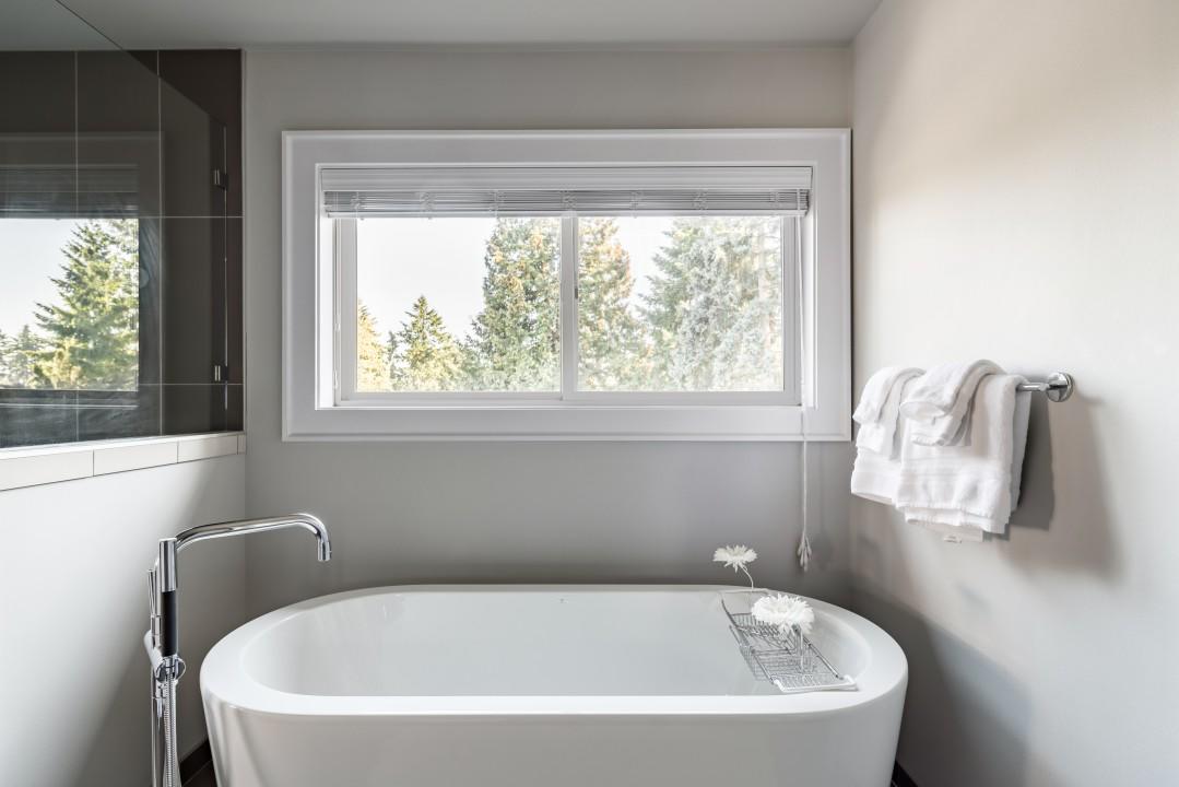 The Highland House-5 Bed/3bath Sleeps 4 To 16, Central Location! - thumb 16