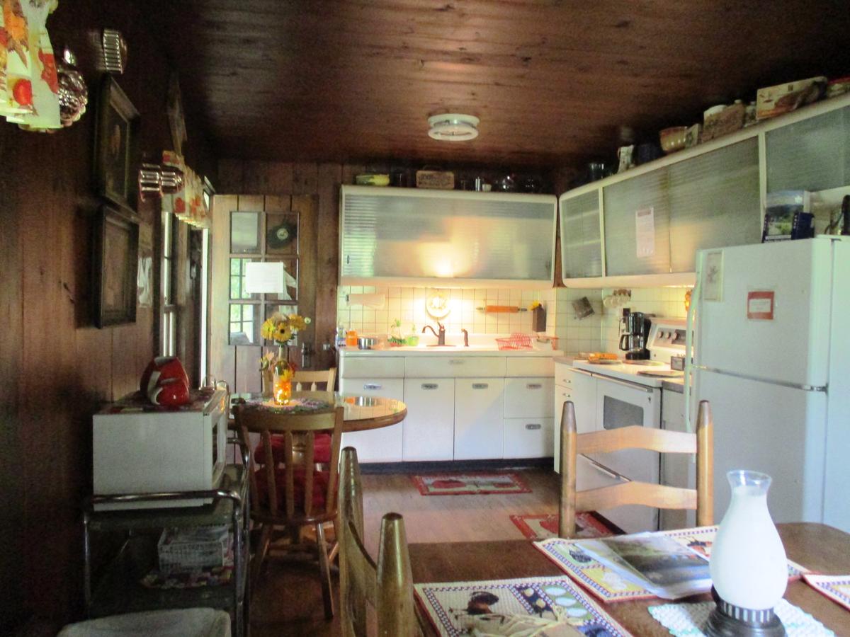 Rustic Log Cabin - thumb 6