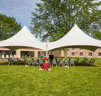 Howard Johnson Plaza by Wyndham Madison - Accommodation Los Angeles