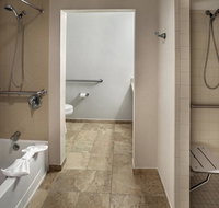 Hampton Inn  Suites Milwaukee Downtown - Accommodation Los Angeles