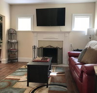 Beautiful Great Lakes Naval Graduation - Sleeps 8 - Accommodation Los Angeles